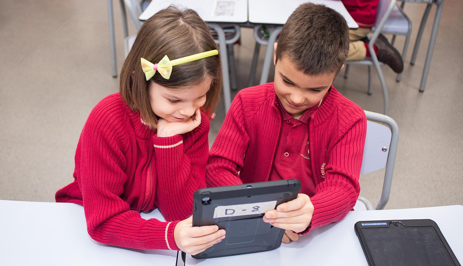 Apple Distinguished School Colegio Valle del Miro